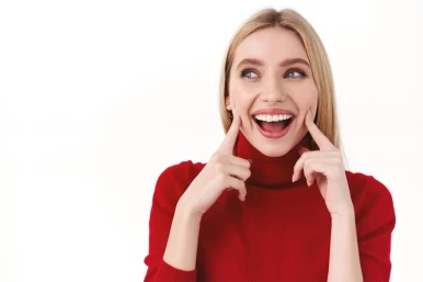 Exploring the Hollywood Smile Procedure in Detialed Steps