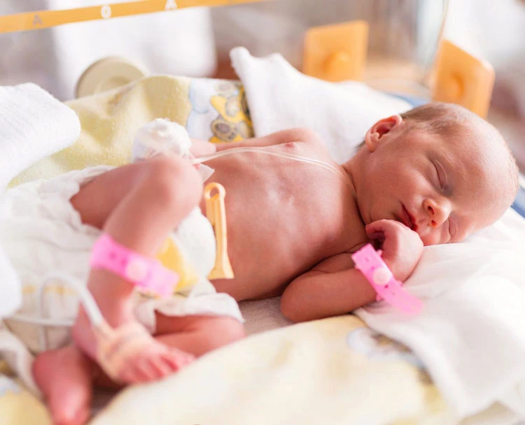 مقایسه زایمان طبیعی و سزارین